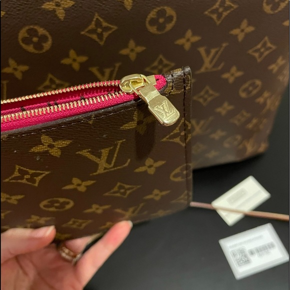 MORE PIX & A VIDEO NEVERFULL PIVOINE BAG W/ POUCH - Picture 12 of 15